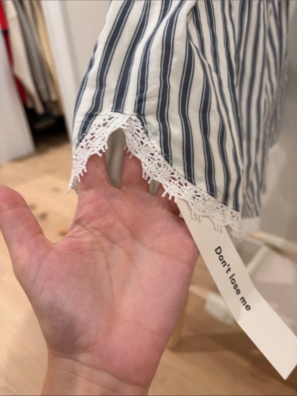 Reformation blue and White cotton lace trimmed shorts - Picture 5 of 5